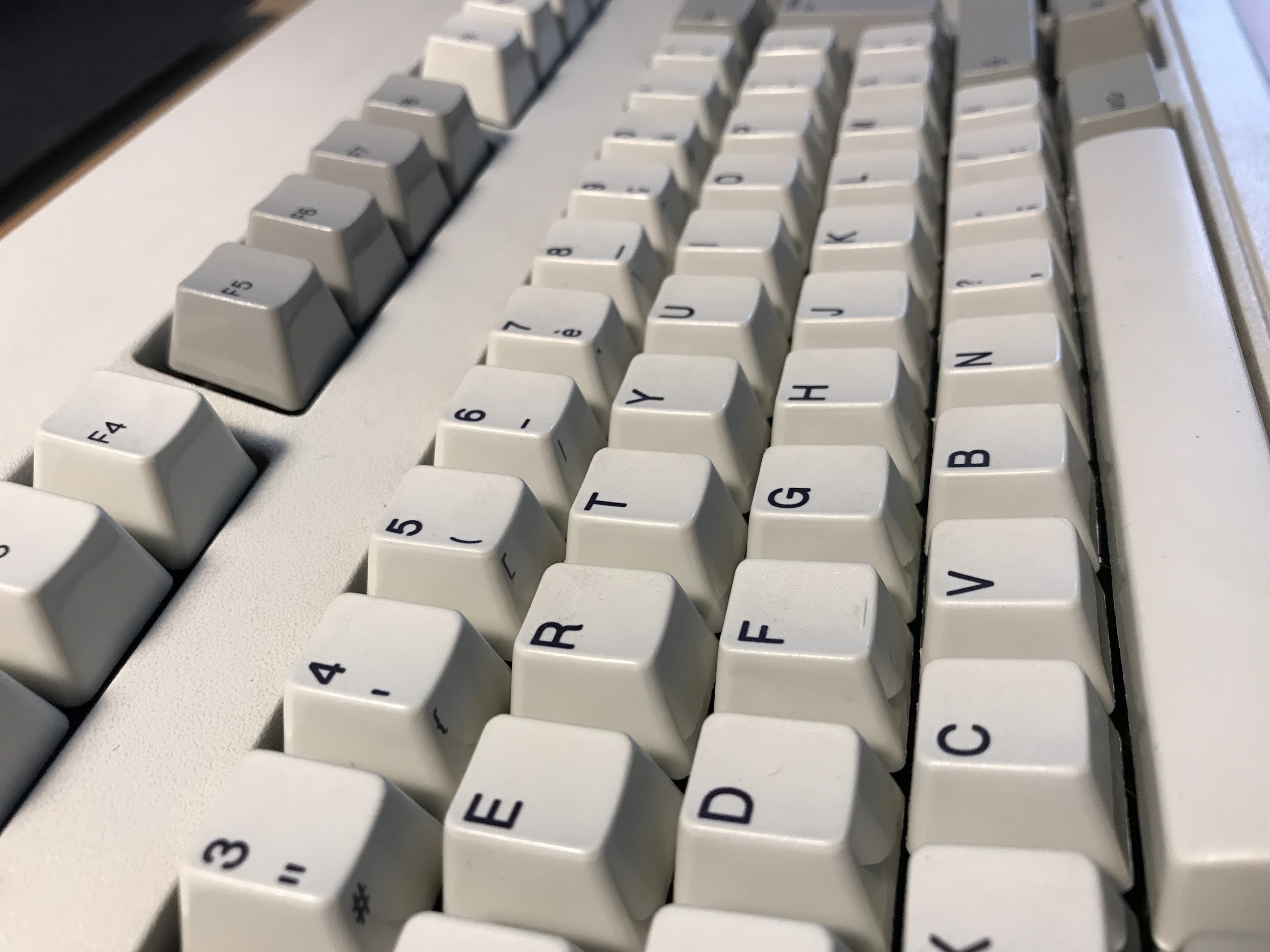 Tutoriel FR] - Comment bien nettoyer son clavier ? HardwareFR