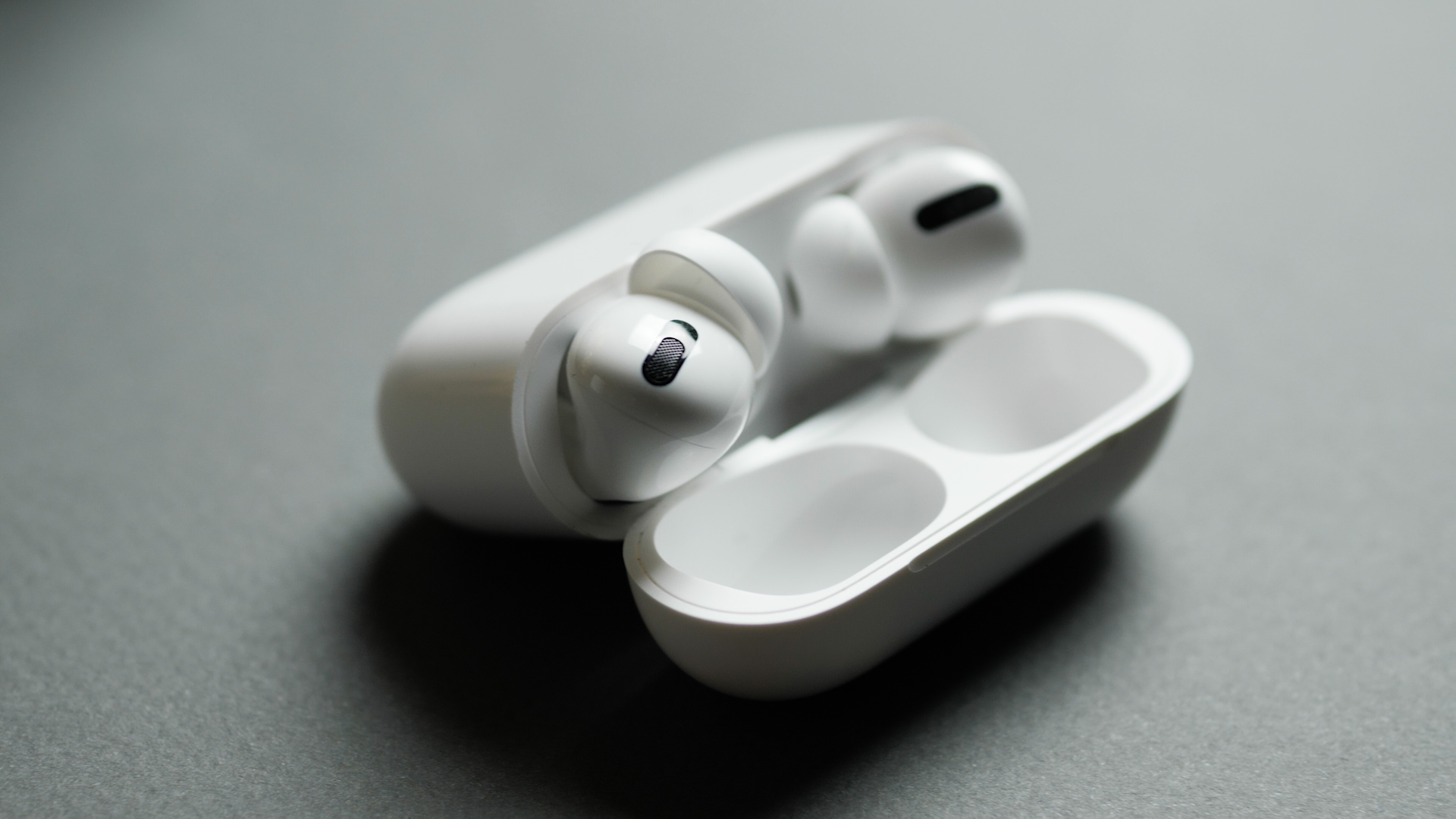 Les écouteurs Apple Airpods Pro testés de fond en comble 