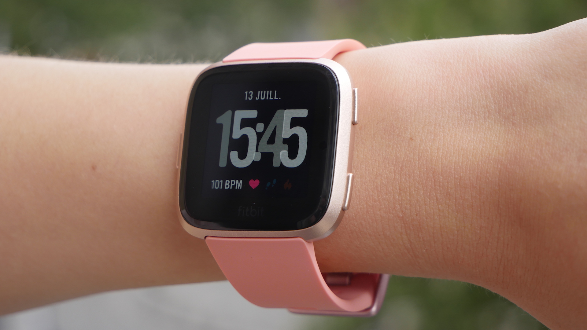 Test Fitbit Versa 2 : la montre qui voulait être une Apple Watch