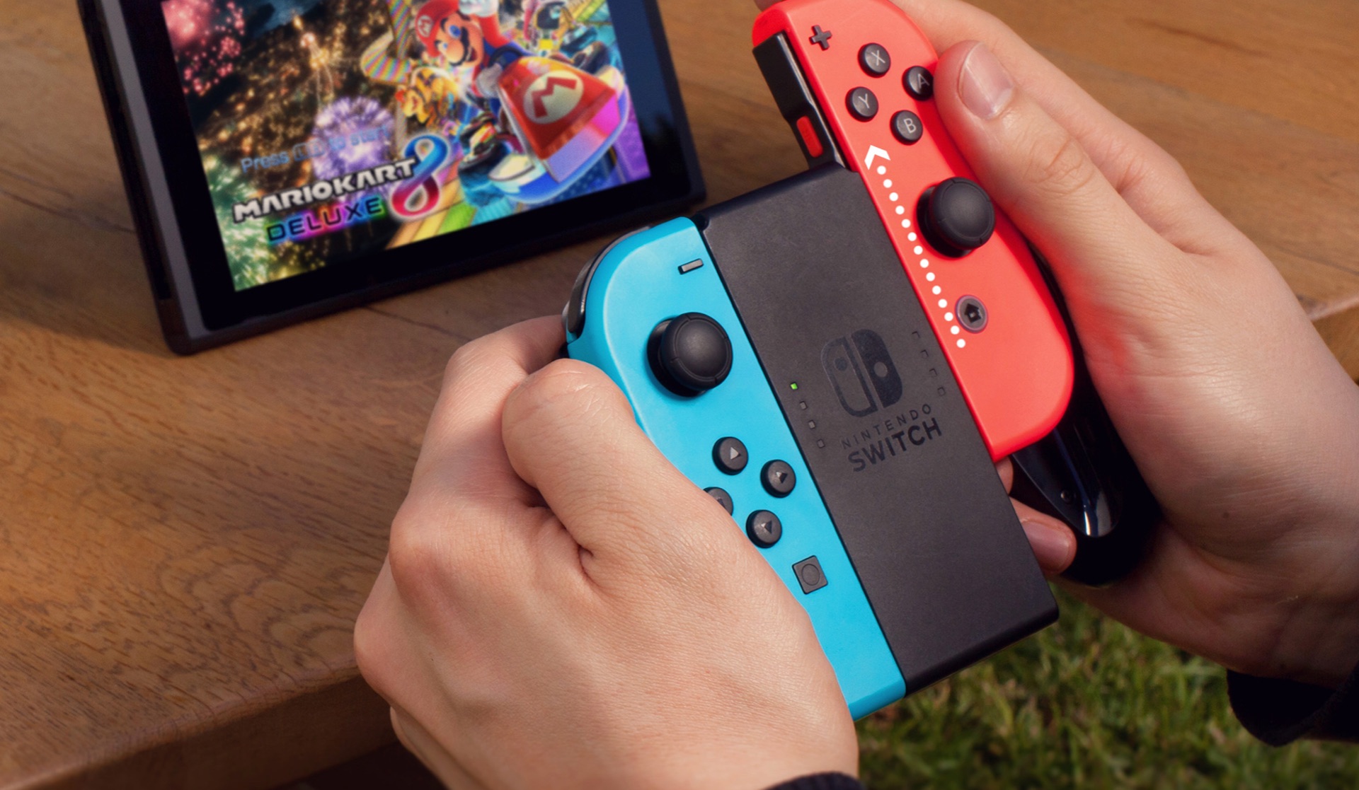 Switch : Nintendo lance un service de réparation, mais pas pour tout le  monde