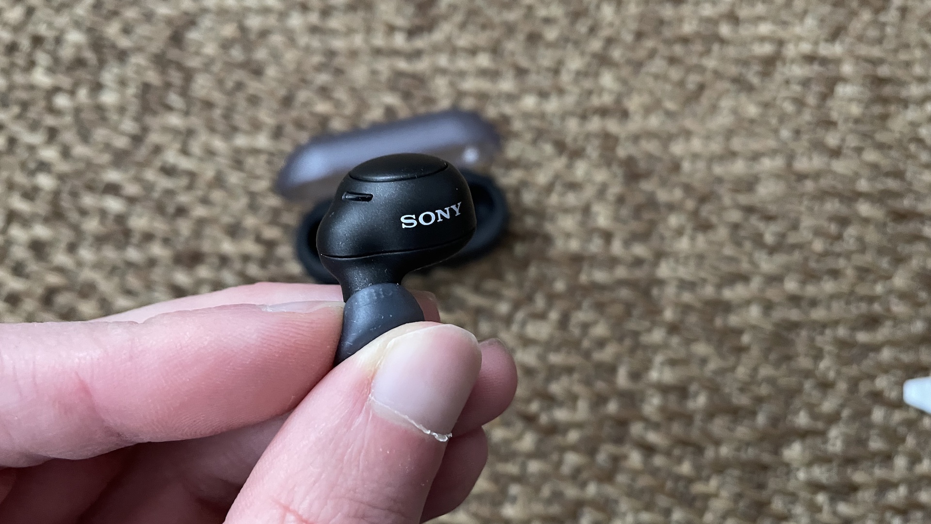 Test Sony WF-C500 : des écouteurs true wireless simples, mais