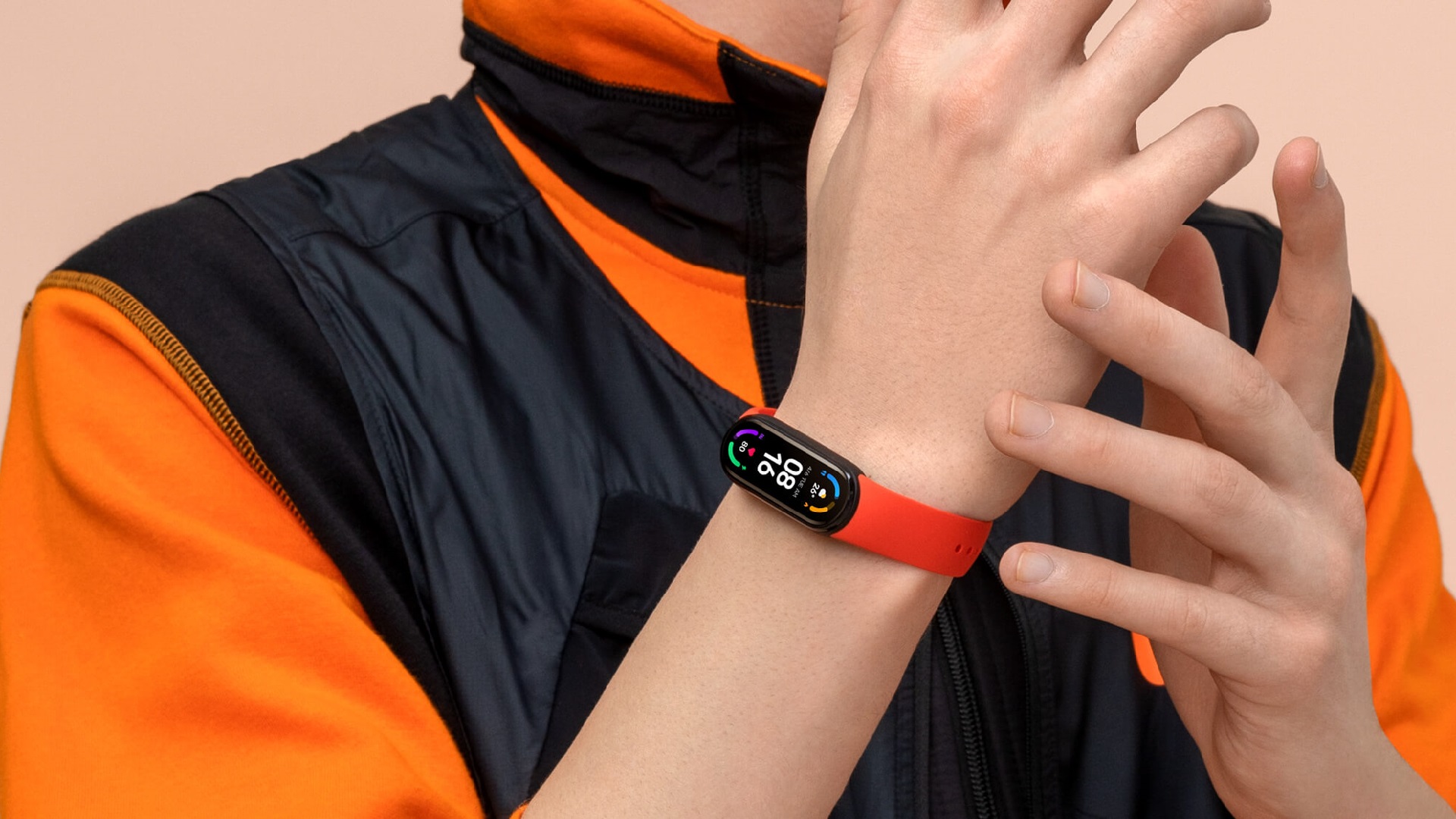 La première smartwatch de Xiaomi devient aussi abordable qu'un bracelet  connecté