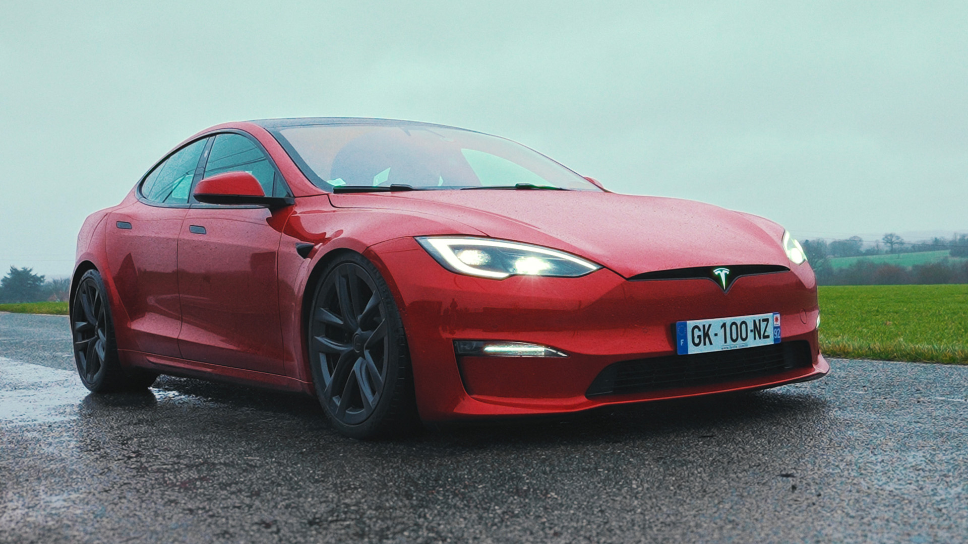 Temps de recharge d'une Tesla selon les modèles