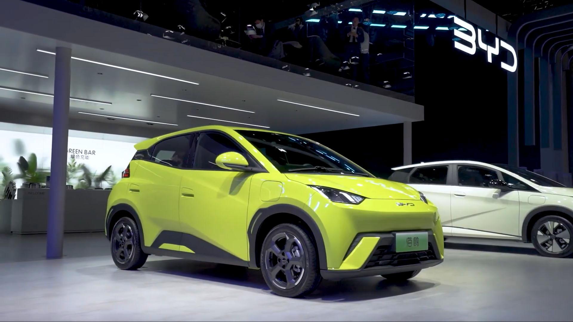 Le chinois BYD crée la sensation avec la « mouette », une petite voiture  électrique à 10.000 euros