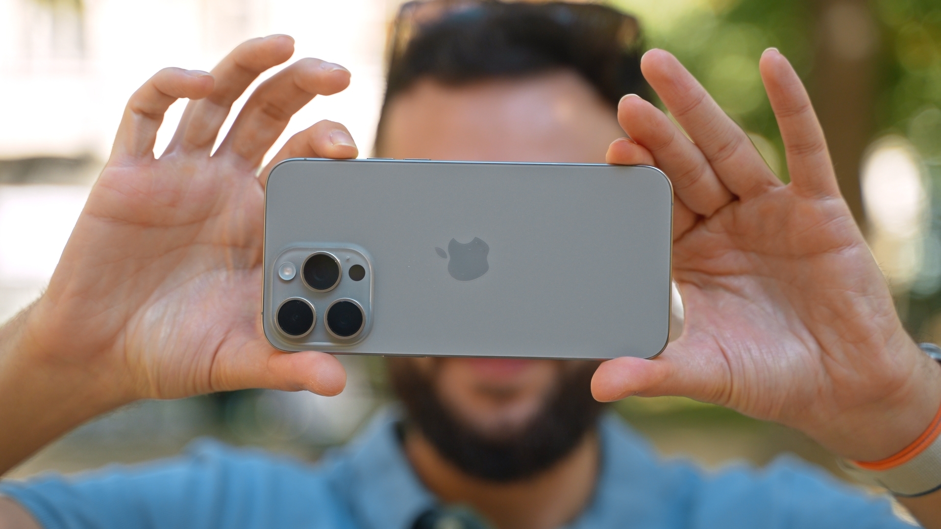 iPhone 15 Pro et 15 Pro Max : enfin des bords plus fins ?